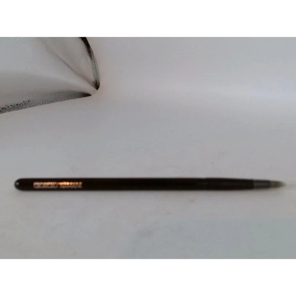 Giorgio Armani - Maestro Brushes No 7 Spot, Concealer Brush, BRAND NEW IN BOX